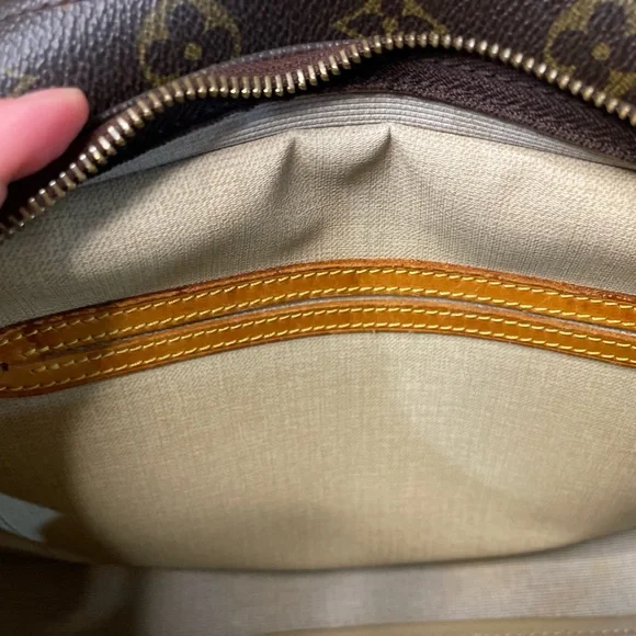 🔥 SOLD 🔥Louis Vuitton Reporter PM - Picture 16 of 16